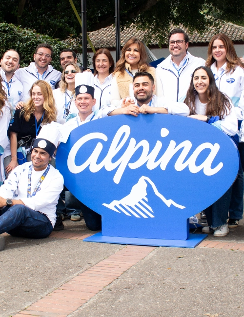 Alpina celebró sus 80 años con la cata de quesos más grande del mundo
