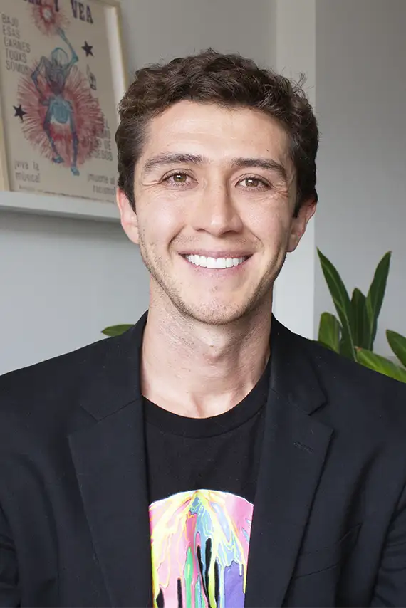 Camilo Russi: cómo encender la luz en la cueva del duelo