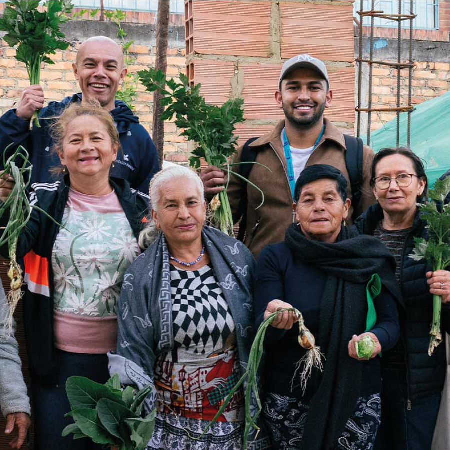 Una red de cuidado para los adultos mayores