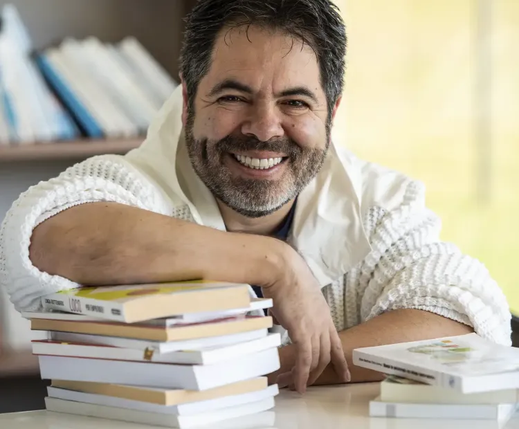 Efrén Martínez